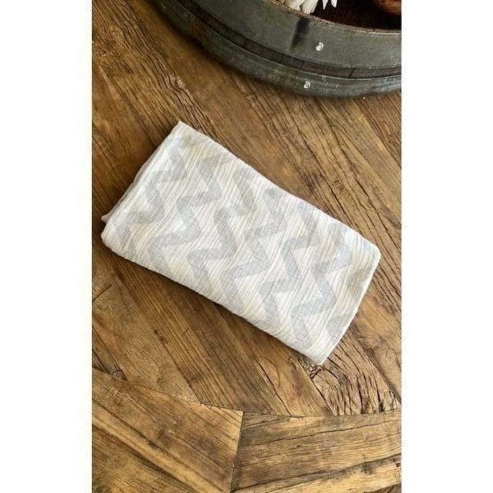 Aden and‎ Anais Cotton Muslin Swaddle Blanket Blue white Chevron